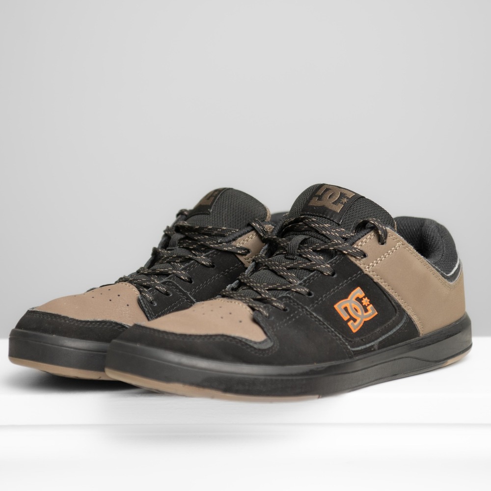 DC Skater Shoes Cure Mens 9.5‎ Skate Low Top Sneakers Y2K Streetwear GorpCore